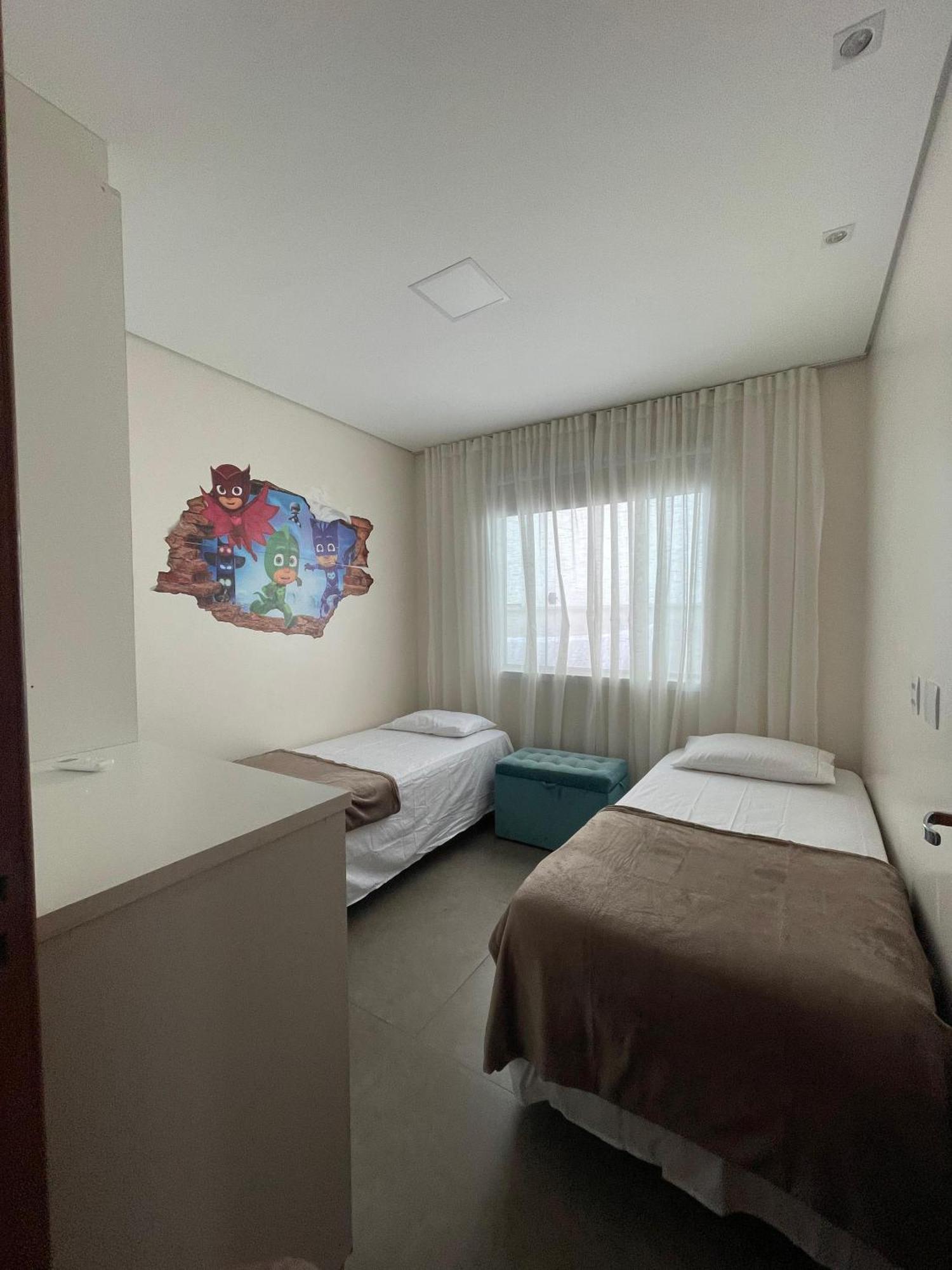 Linda Casa 4 Quartos Com Piscina Para Familia Na Praia De Canasvieiras Casa de férias Florianopolis