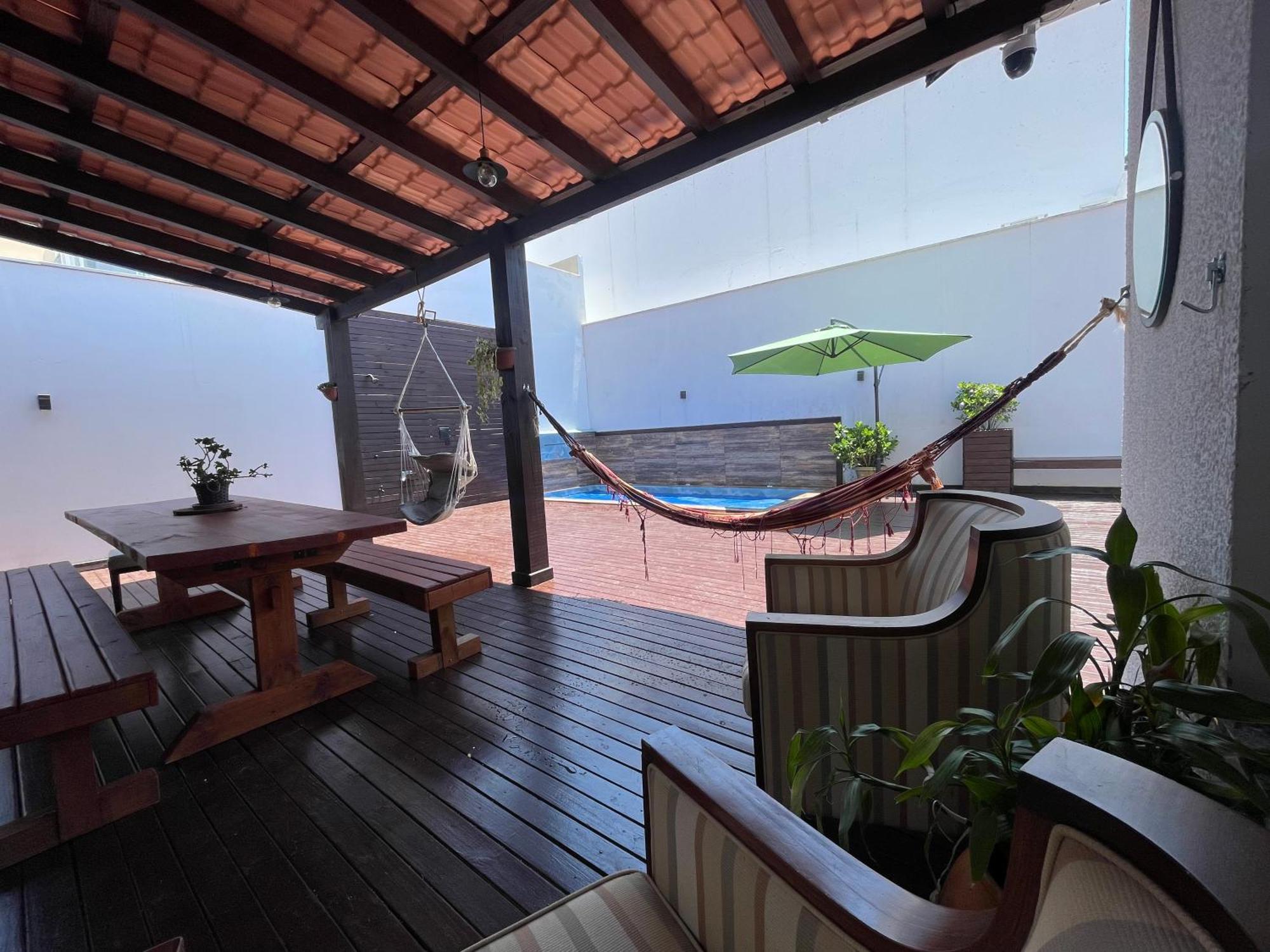 Linda Casa 4 Quartos Com Piscina Para Familia Na Praia De Canasvieiras Casa de férias Florianopolis